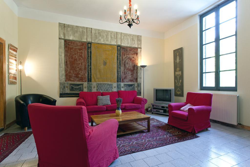My Beaucaire Apartment บูแคร์ ภายนอก รูปภาพ